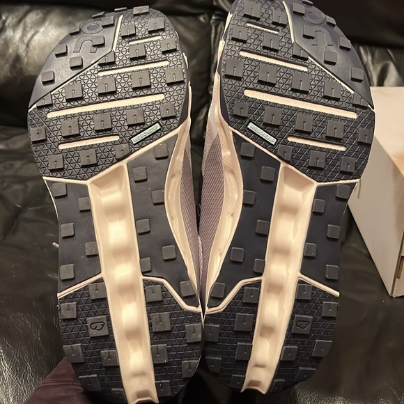 Brand new cloud horizon, lavender/ivory tennis shoes - Picture 9 of 15